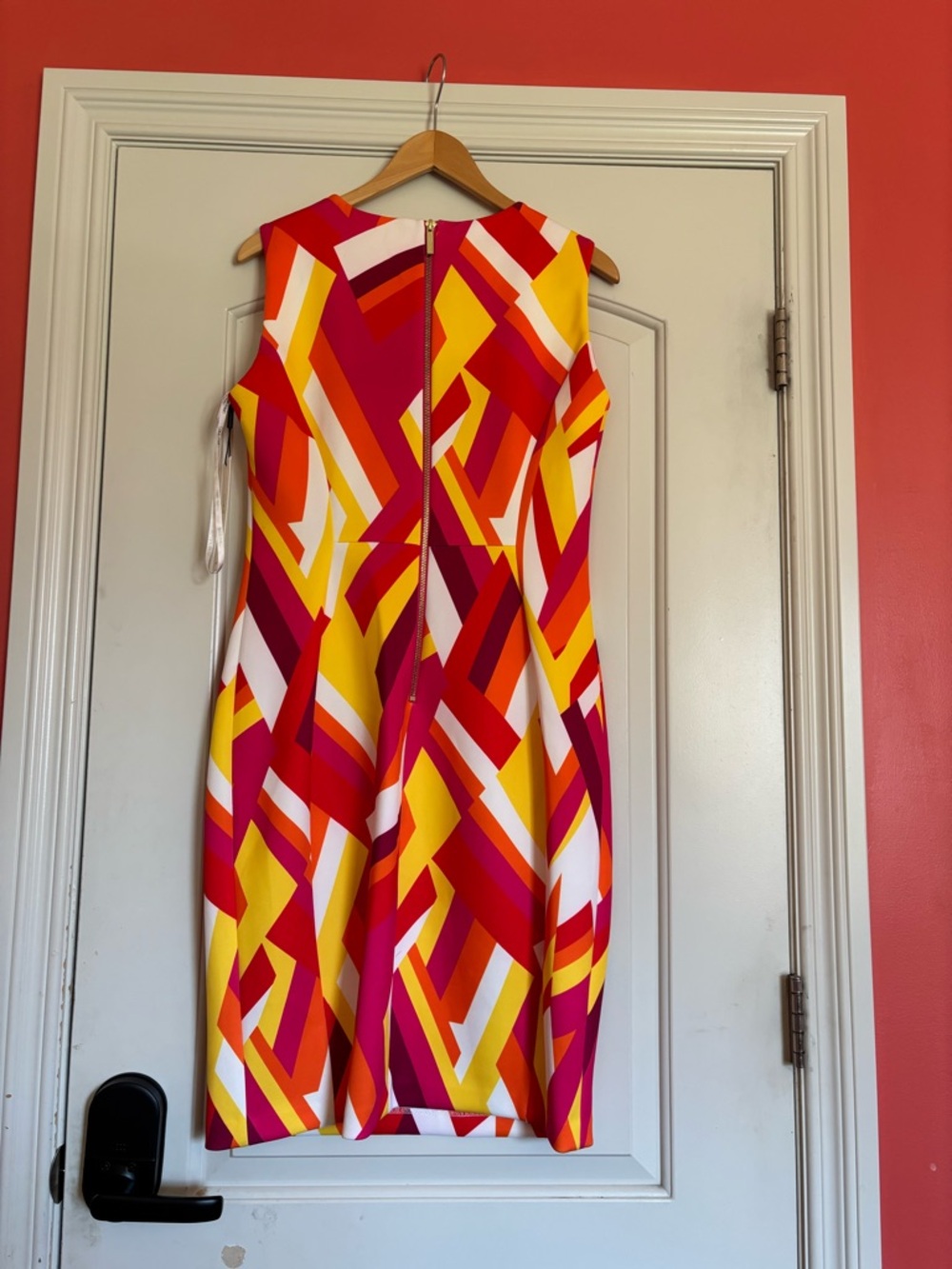 Calvin Klein Sleeveless Midi Dress in Pink, Yellow & Red Print. Size 12. NWT! - Picture 2 of 5